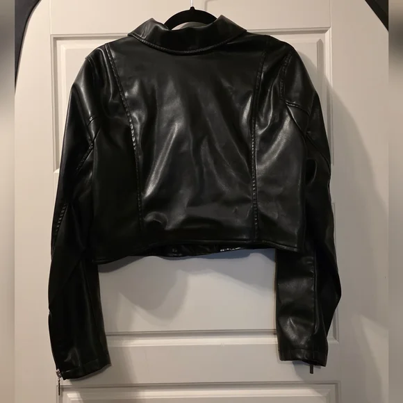 Betsey Johnson X Torrid Collab Faux Leather Crop Moto Jacket - Picture 7 of 11